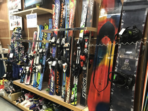 【買取】春でも夏でもスキー・スノボ用品をオールシーズン買取いたします！