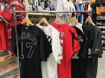 「スポーツ用品の野球 」