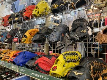 「スポーツ用品の野球 」