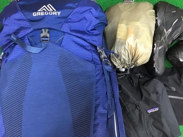 「アウトドア用品の登山用品 」
