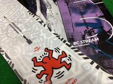 「スポーツ用品のスノーボード 」