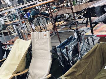 「スポーツ用品のキャンプ 」