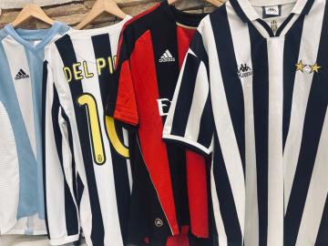 「スポーツ用品のサッカー 」