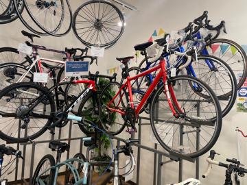 「スポーツ用品の自転車 」