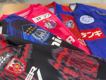 「スポーツ用品のサッカー 」