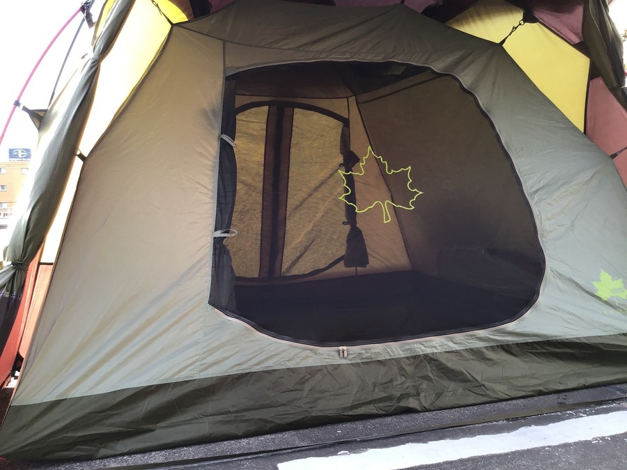 テントの幕張　キャンプ用品