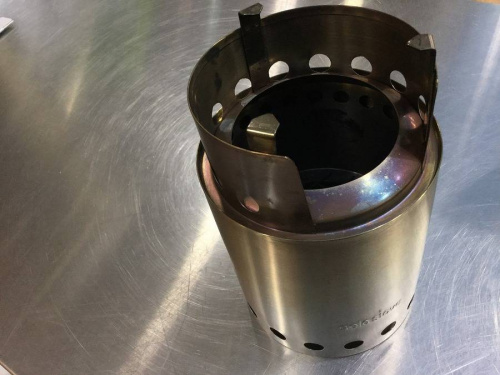 solo stove(ソロストーブ)｜焚き火調理に絶対必須「トライポッド