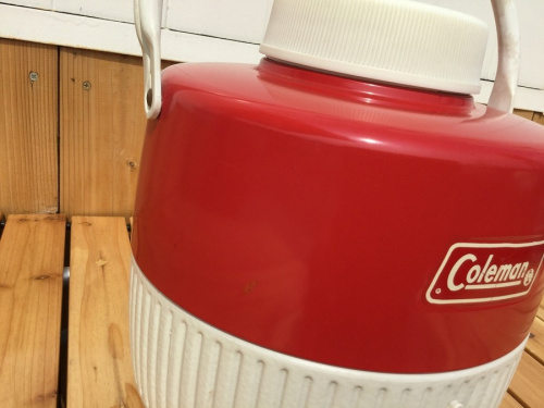 お値下げ！レア1976coleman スノーライトジャグ　ヴィンテージコールマン 未開封☆未使用,入手困難！コールマン スノーライト ジャグ 赤 箱付 ☆