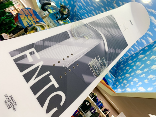 FNTC TNTR 21-22モデル 153cm 楽天市場】fntc tnt-r 21-22の通販