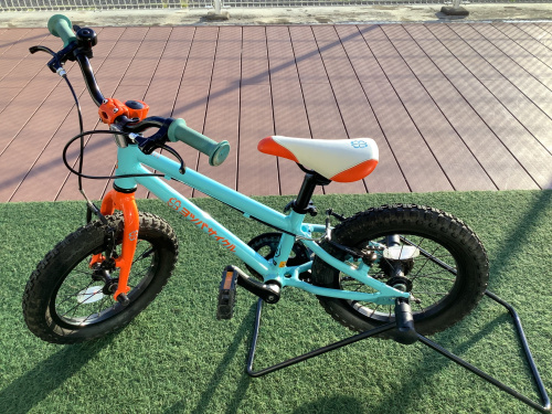 今から自転車を始められるお子様にピッタリ！ヨツバサイクル