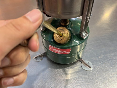 Coelman】GIポケットストーブ、通称「M-1950」をリペアしてみた Coelman】GIポケットストーブ、通称「M-1950」をリペアしてみた