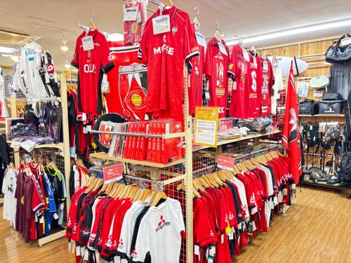 サッカーウェアセット　まとめ売り　13点セット 岩槻店】サッカーコーナー更に拡張！当店自慢のサッカー売場をご紹介
