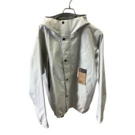 「アウトドア用品のバックパック 」