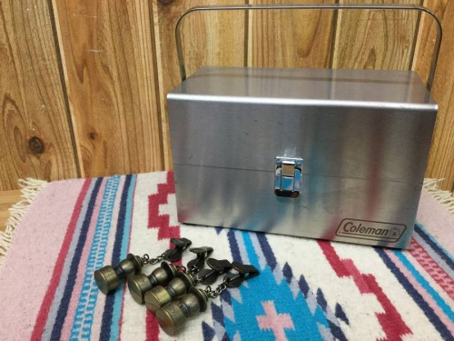Tfスポーツ岩槻店 希少 Coleman コールマン テーブルクロスウェイト ステンレススパイスボックス入荷 18 12 05発行 リサイクルショップ トレファクスポーツ岩槻店