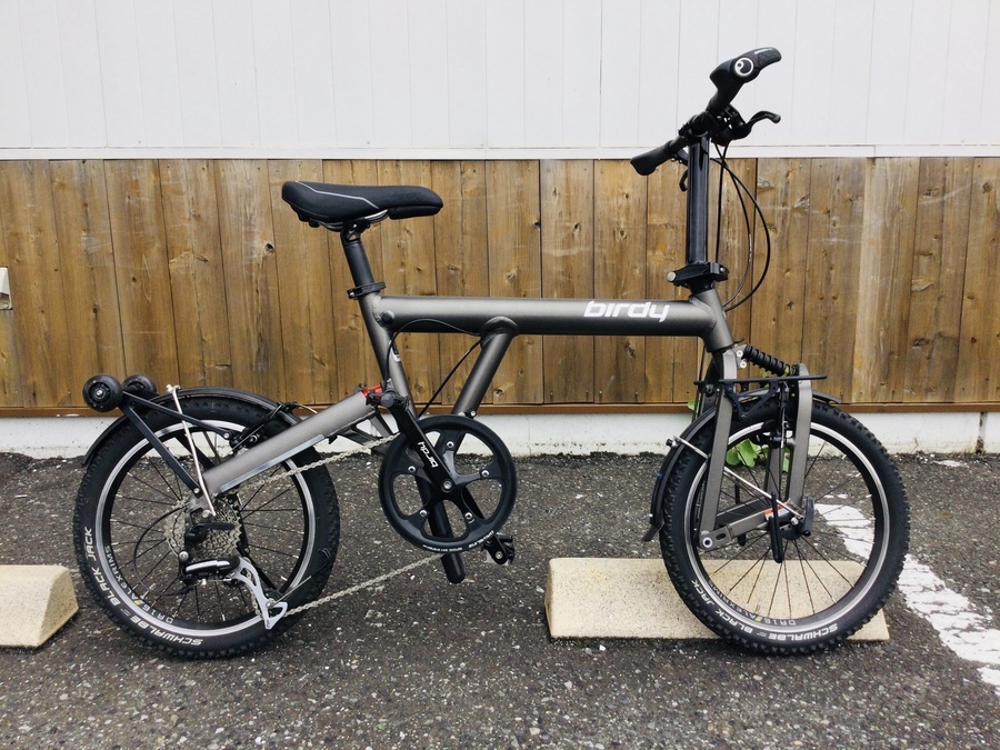 アウトドア用品の自転車