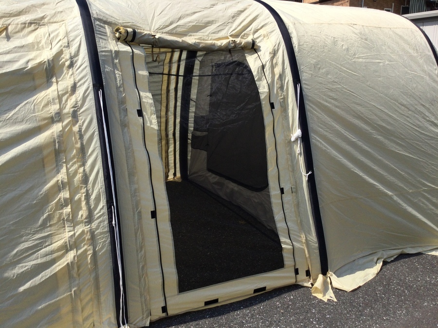テントのツールームテント