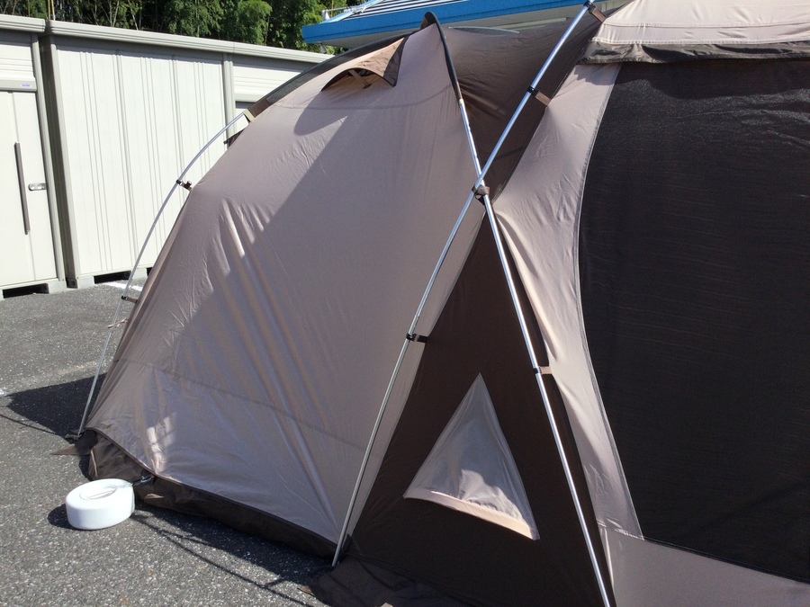2ルームテントのテント